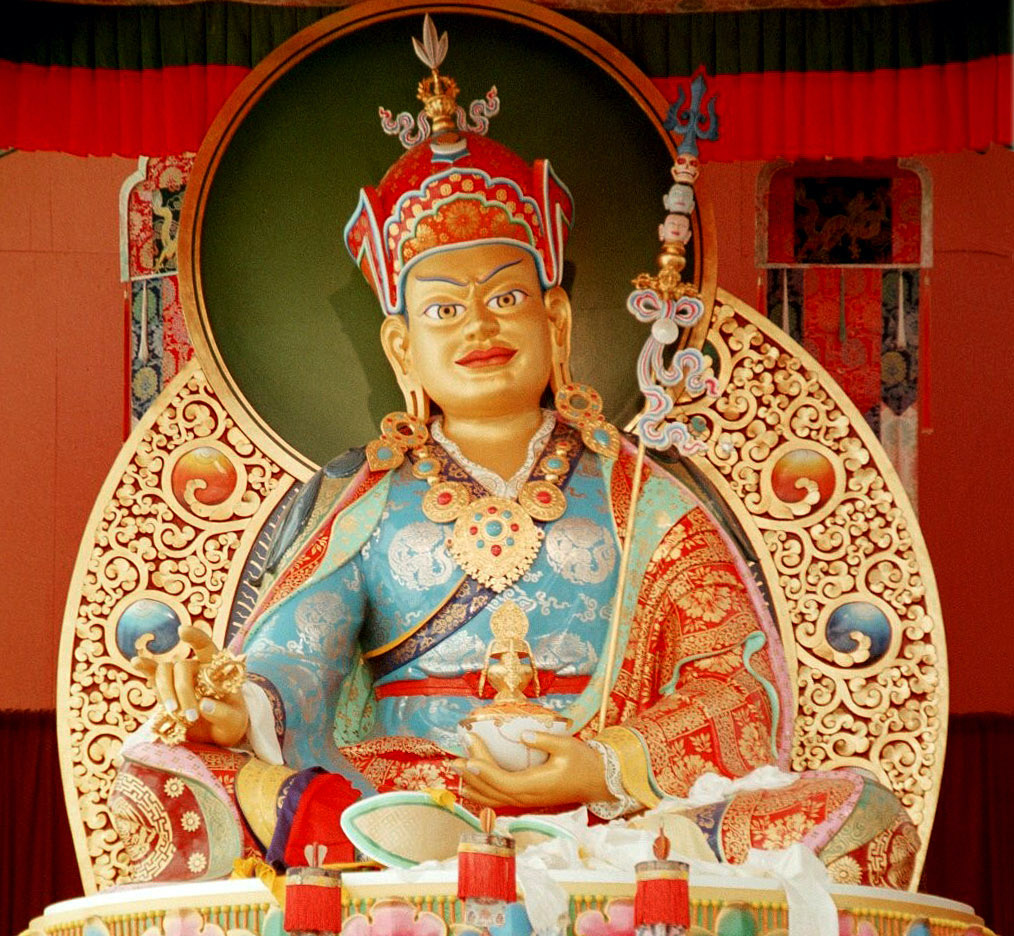 Guru Rinpoche Statue